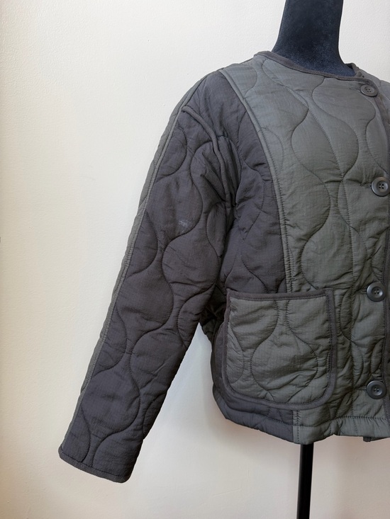 Green Lightweight Casual Quilted Jacket XS Women Like New Worn Twice Spring Fall - Picture 5 of 8